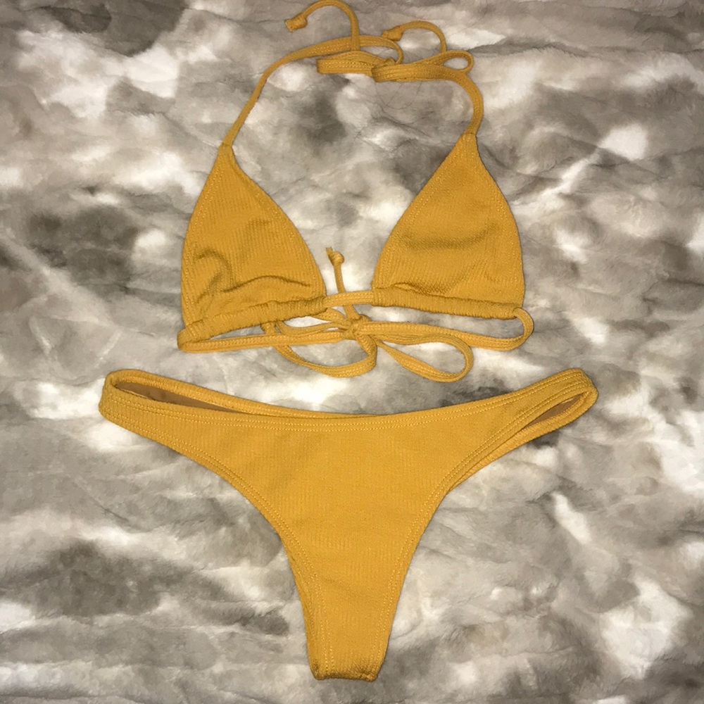 Sami’s bikinis